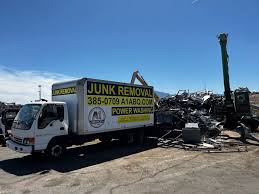 Best Yard Waste Removal  in Fremont, NE